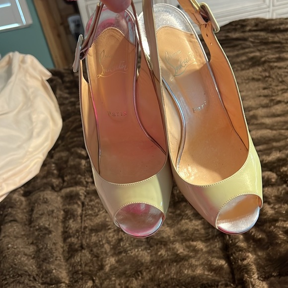 Louboutin sling back platform heel - Picture 5 of 8